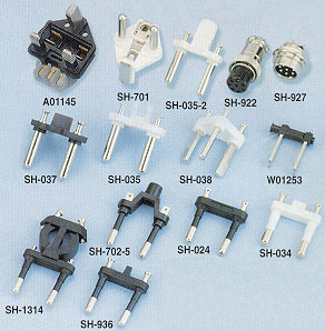 電子零件（AC 插頭）