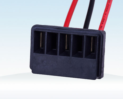 電瓶車電源連接器母座